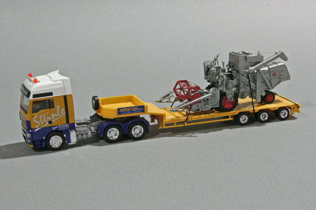 2011_08_13 Steinle Mähdreschertransport - Bild 003